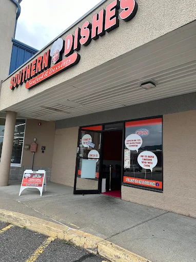 Exterior of Southern Dishes Seafood & Desserts at 1231 East Main Street